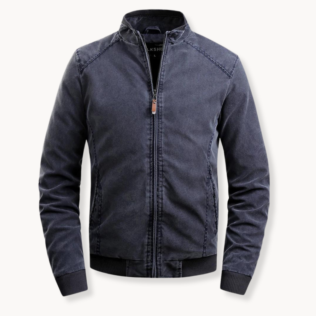 Lightweight Jacket with Streamlined Design