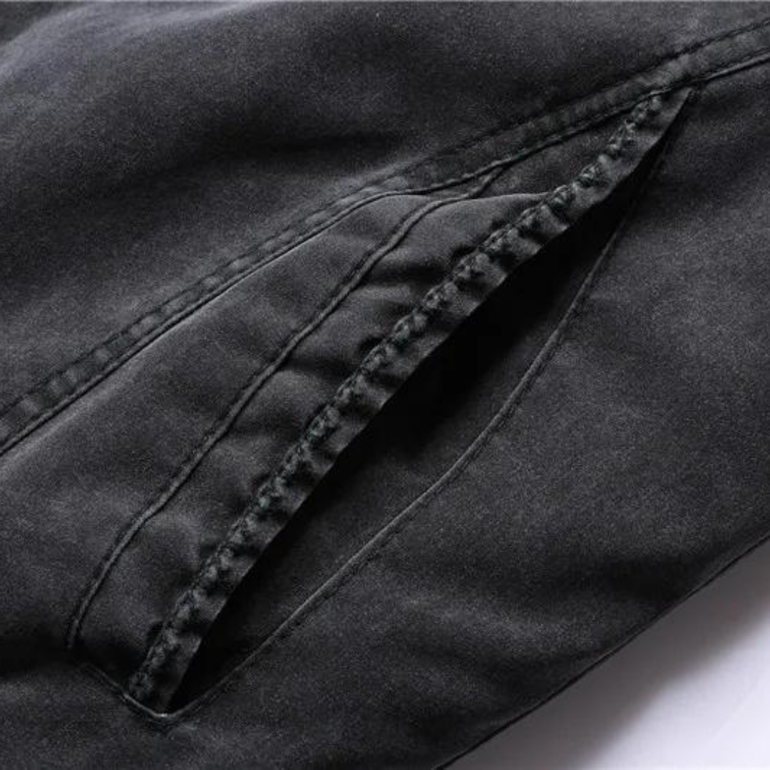 Lightweight Jacket with Streamlined Design